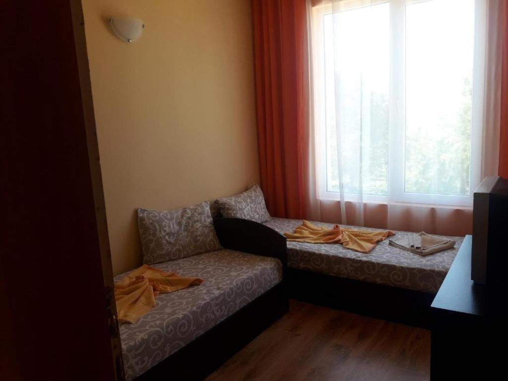 Denz Hotel Chernomorets Luaran gambar