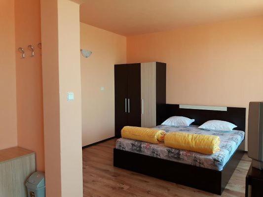 Denz Hotel Chernomorets Luaran gambar
