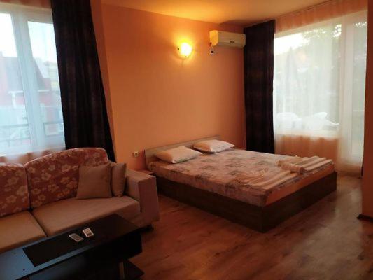 Denz Hotel Chernomorets Luaran gambar